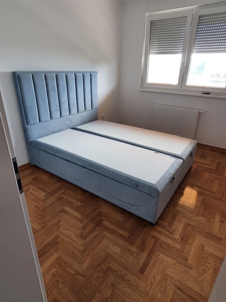 Krevet Hilton plavi